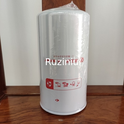 O filtro de combustível SY195/SY205/SY200/SY215C10 de 60310823 Sany aplica-se a 4M50